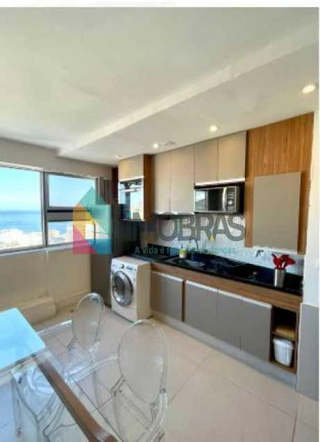 Floor-to-ceiling windows in a one-bedroom apartment, 50 m² — photo 2