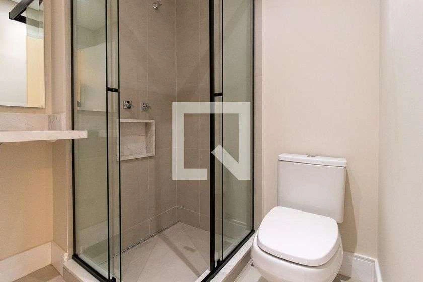 79 m² apartment with 2 bedrooms and open-plan kitchen — photo 4