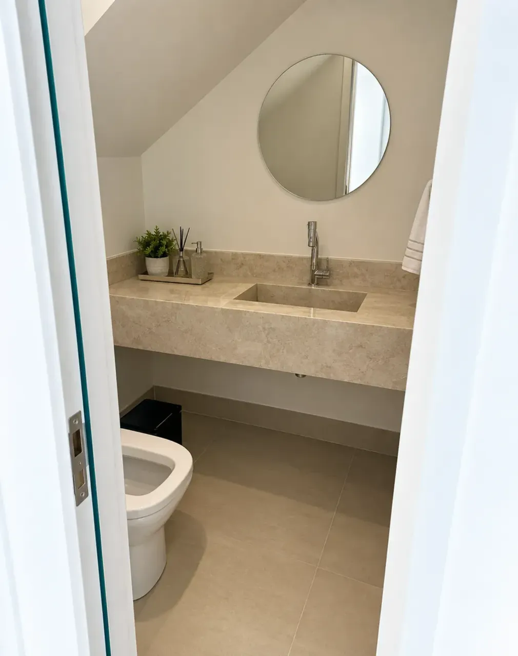House with 4 bedrooms and 5 bathrooms, closed kitchen — photo 16
