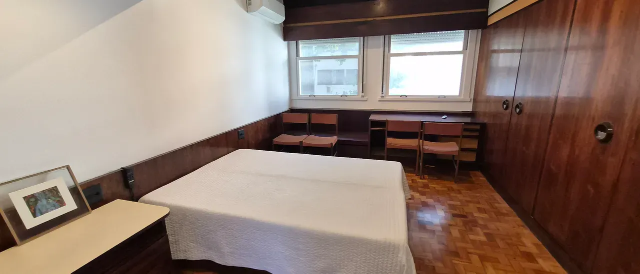 300 m² apartment with 4 bedrooms and gas kitchen — photo 39