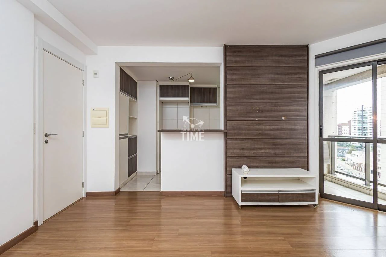 2-bedroom apartment with a home office in Curitiba — photo 18