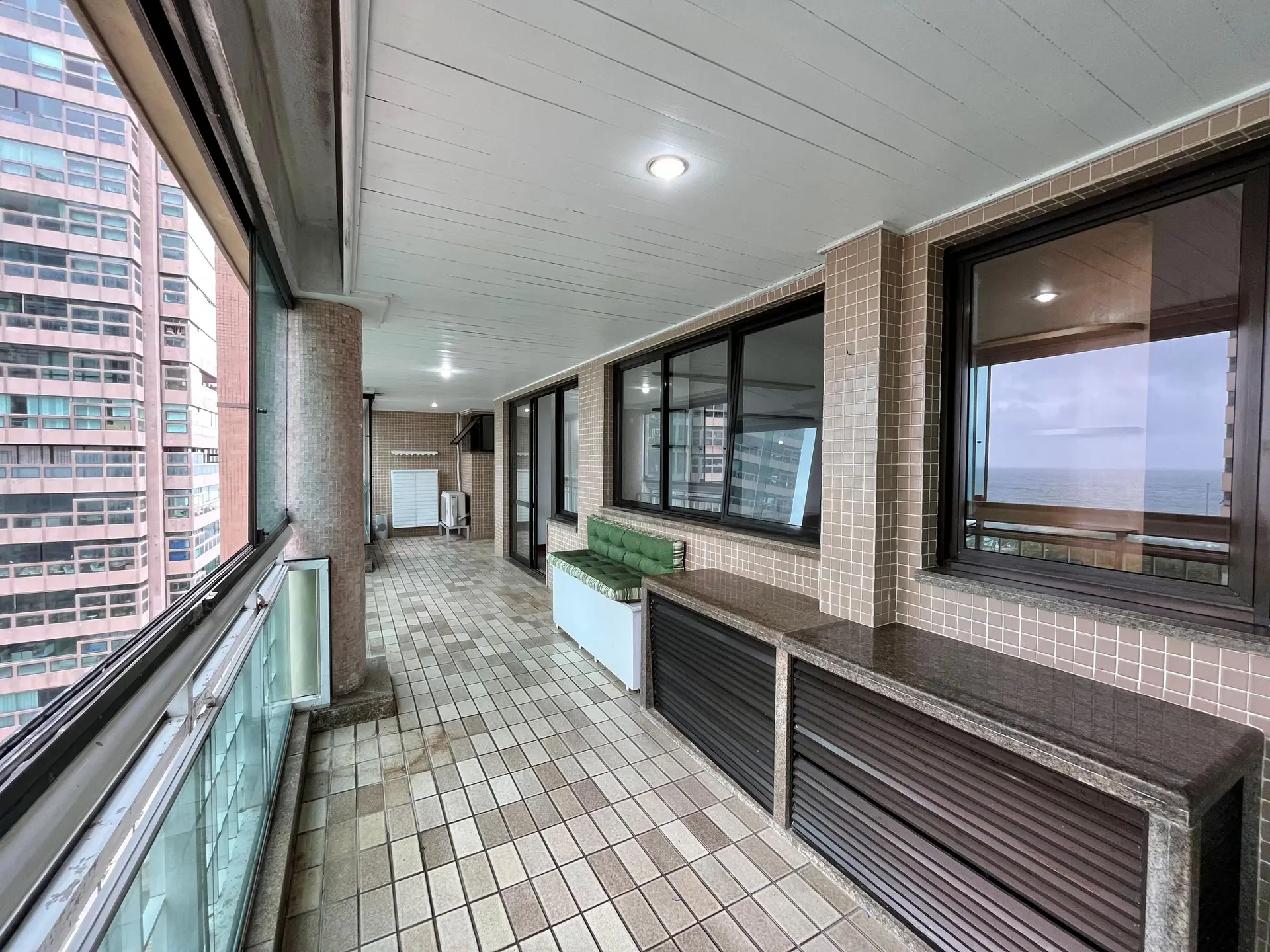 Apartment, 147 m², with a water view — photo 15