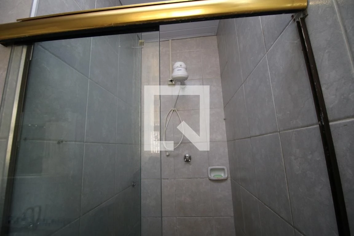 Apartamento para alugar com 2 quartos e 1 banheiro, sem vaga — photo 13