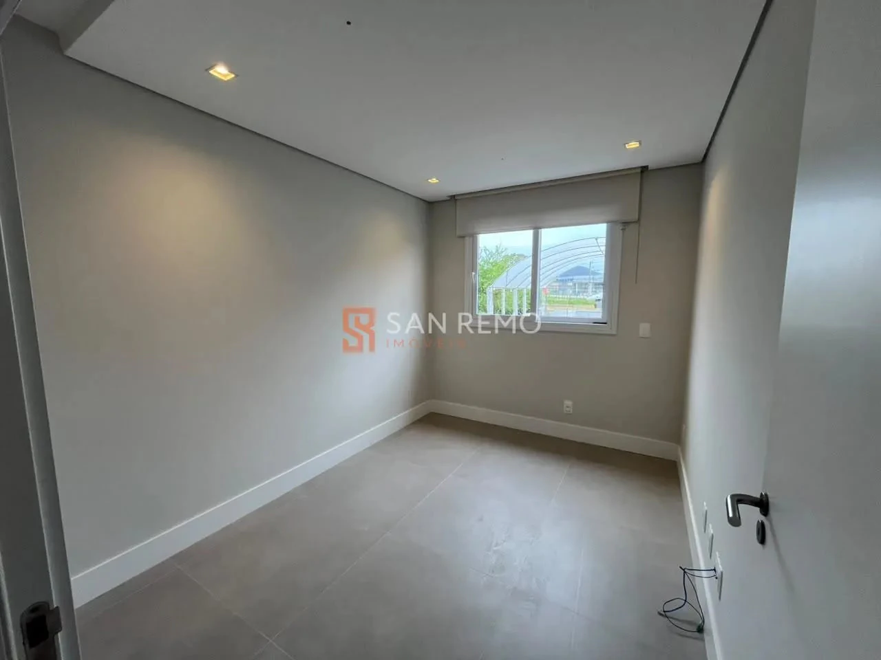 Apartamento de 2 quartos com cozinha aberta e 73 m² — photo 9