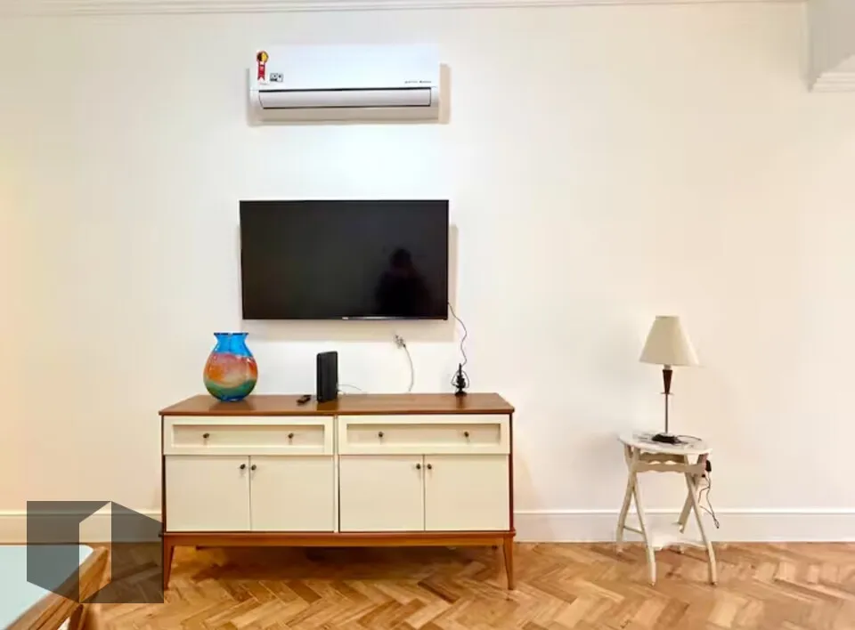 Furnished 2-bedroom apartment with gas stove kitchen — photo 8
