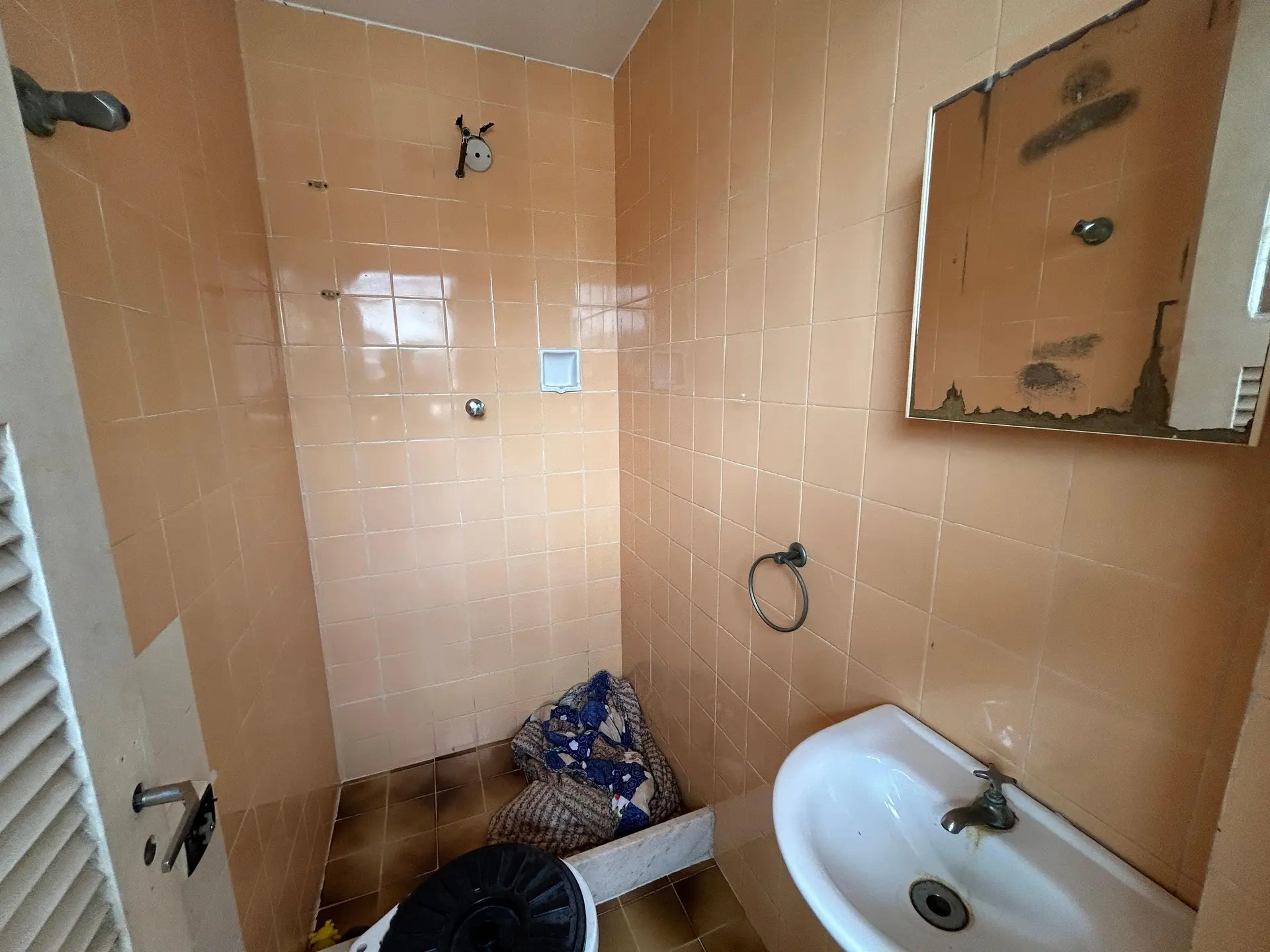 Washing machine in a 3-bedroom apartment, 130 m² — photo 35