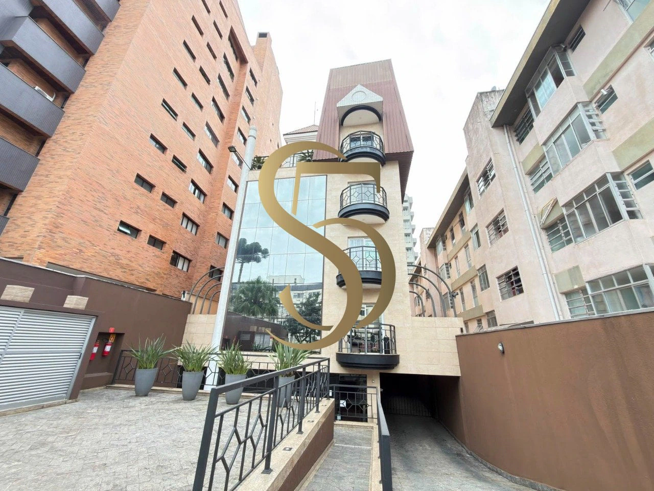 One-bedroom apartment with a home office in Curitiba — photo 17