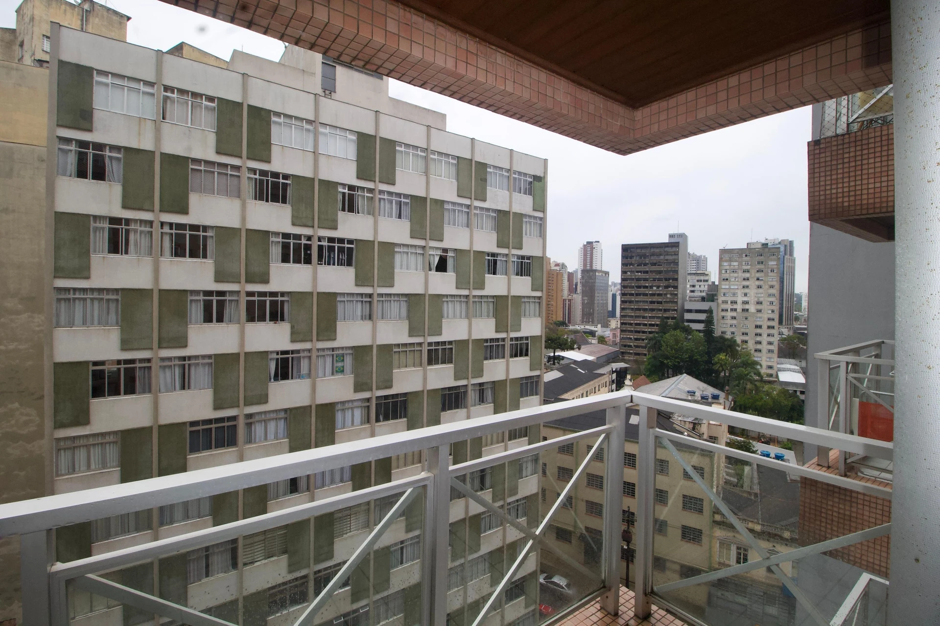 Furnished 1-bedroom apartment with a balcony — photo 9