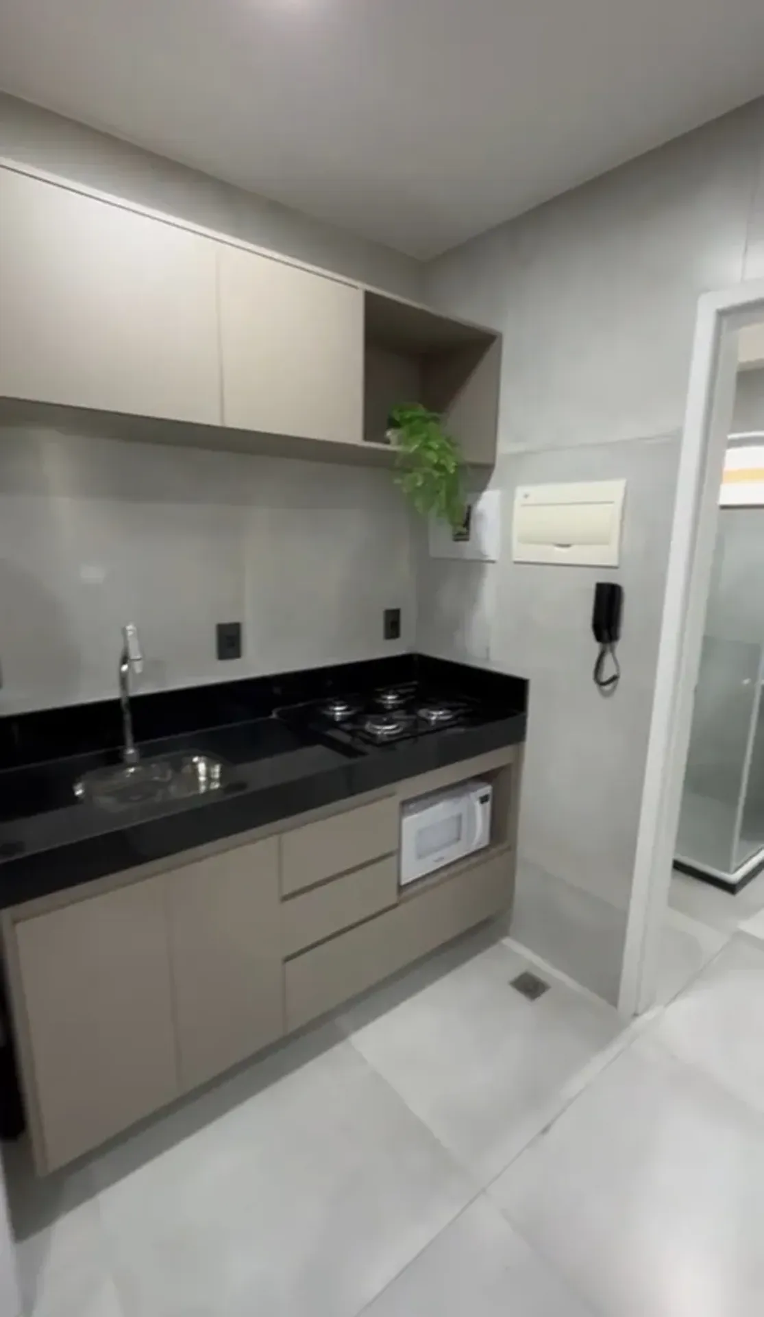 31 m² furnished 1-bedroom apartment with 1 parking spot — photo 3