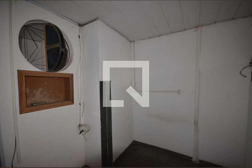 1-bedroom apartment with an electric shower — photo 23