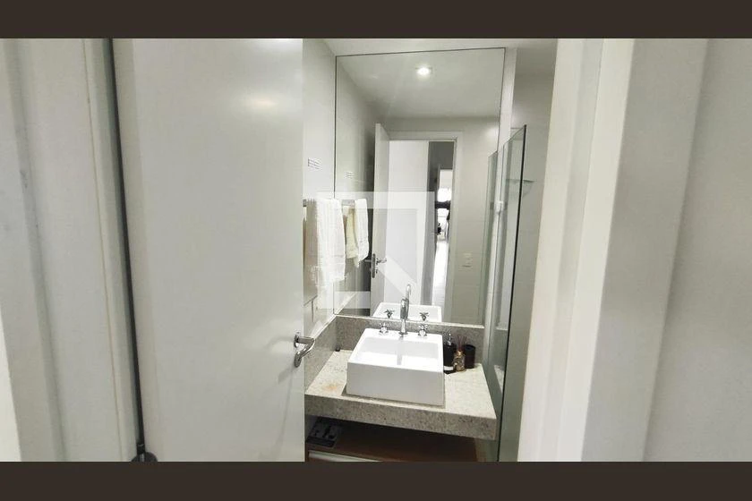 3-bedroom apartment with a washing machine in Rio de Janeiro — photo 13