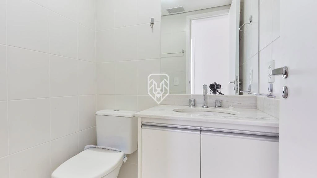 2-bedroom apartment with a washing machine — photo 3