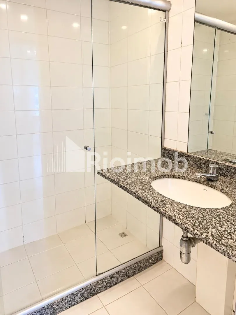 2-bedroom apartment with a washing machine in Rio de Janeiro — photo 2