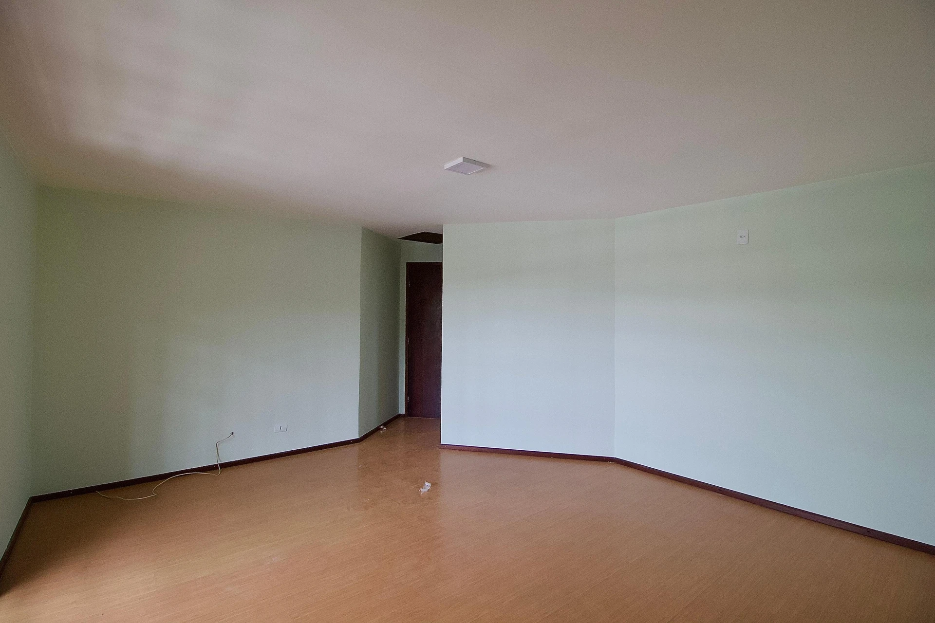 4-bedroom house with a garden in Curitiba — photo 21