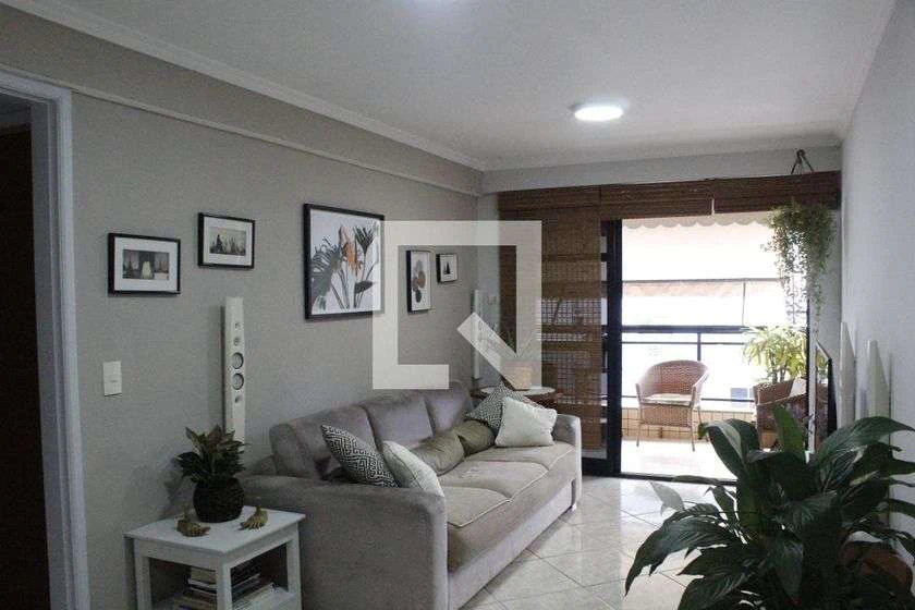 Furnished 174 m² apartment with a separate closed kitchen