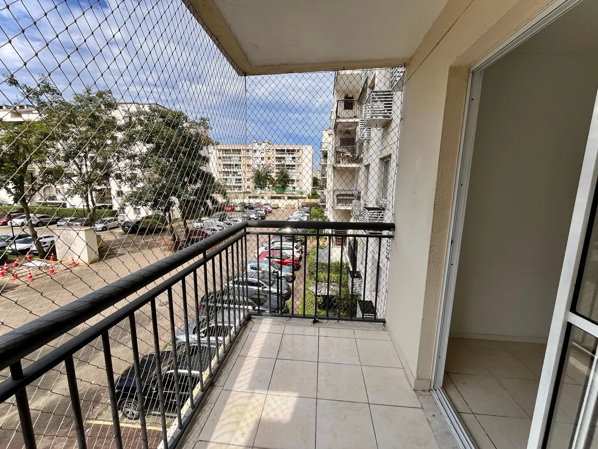 Квартира з 3 спальнями та балконом, 3 ванні — photo 4