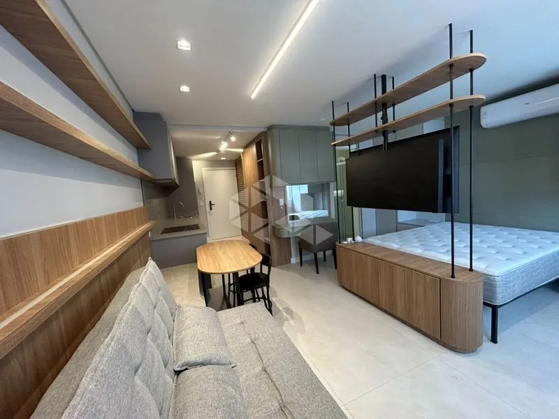 One-bedroom apartment with a home office — photo 13
