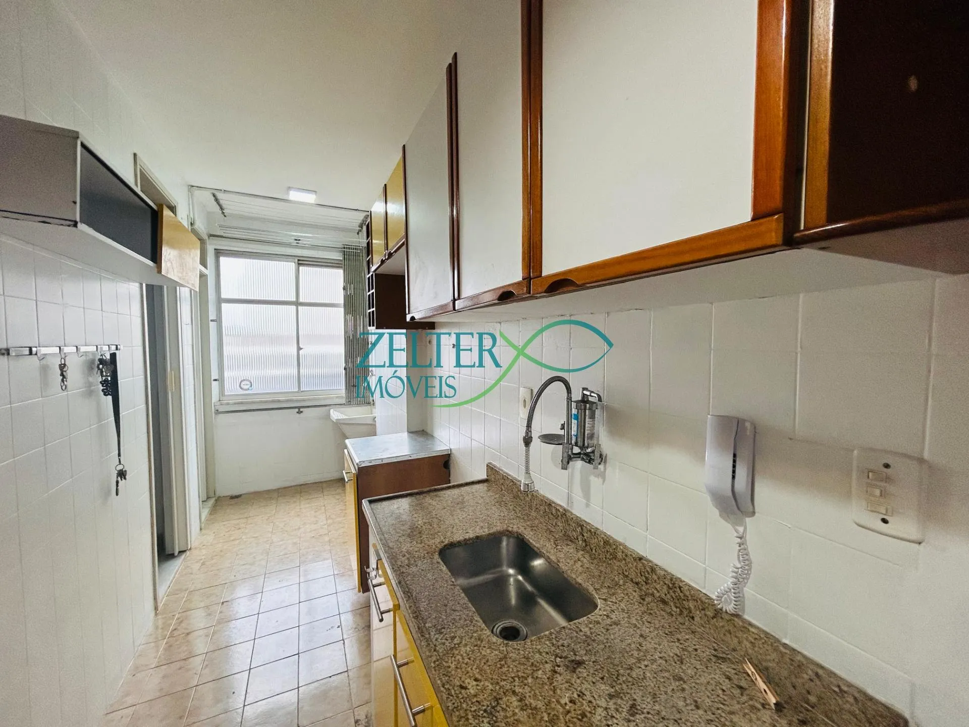 Apartment, 44 m², with a glass-enclosed balcony — photo 2