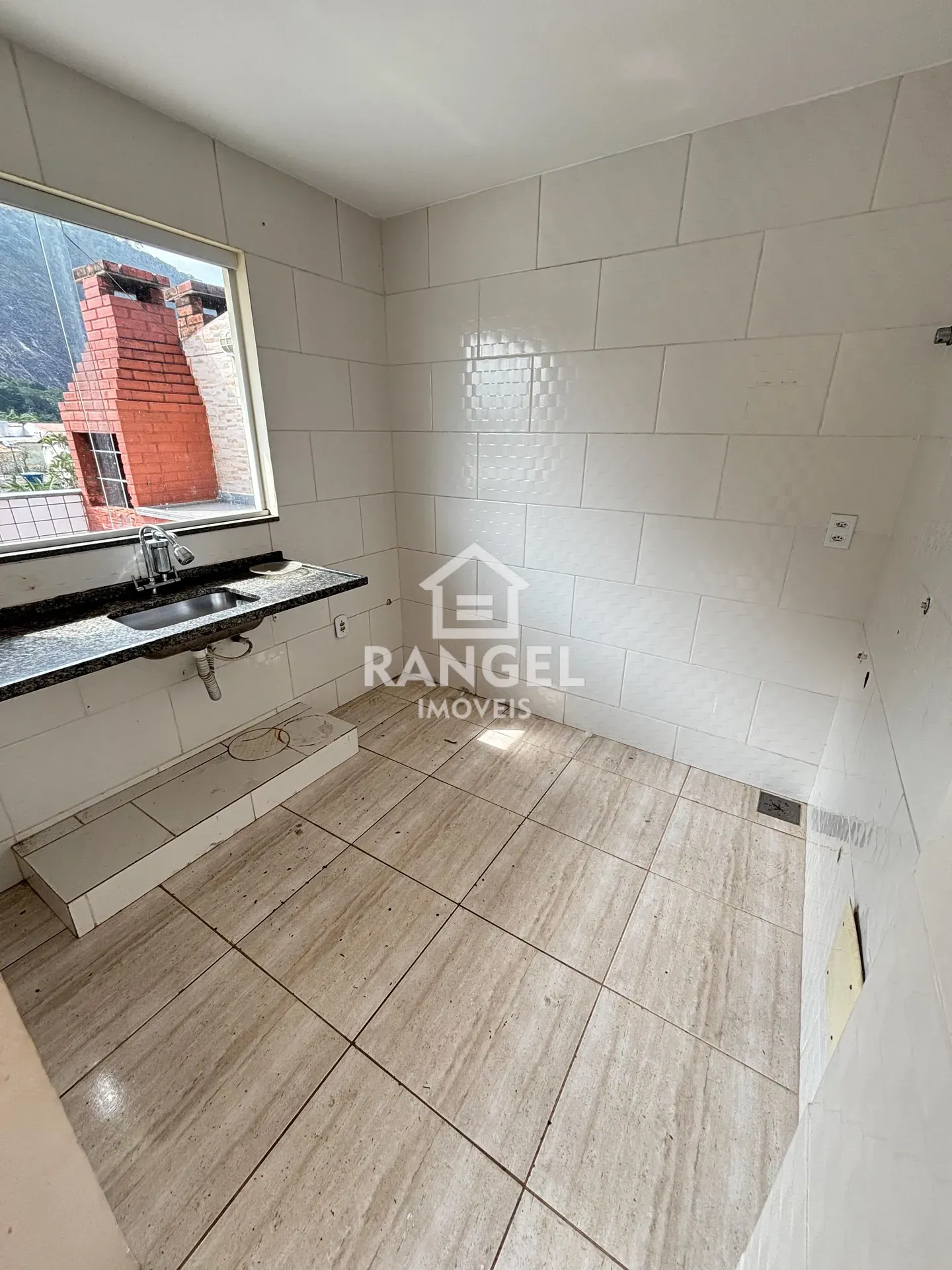 Vista a la montaña y 2 dormitorios: departamento de 76 m² — photo 2