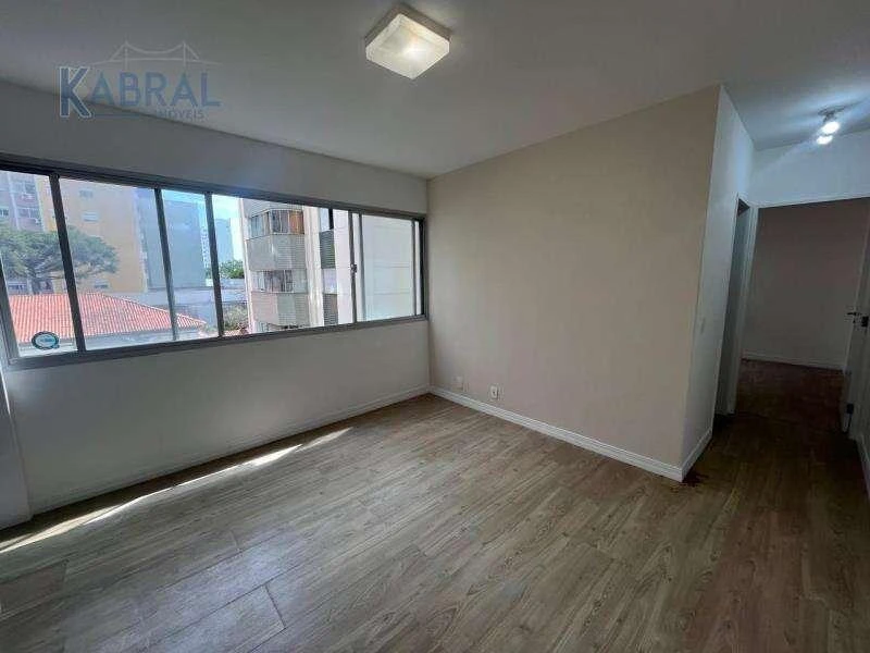 Дерев'яна підлога або ламінат та 1 спальня: квартира 43 м² — photo 9
