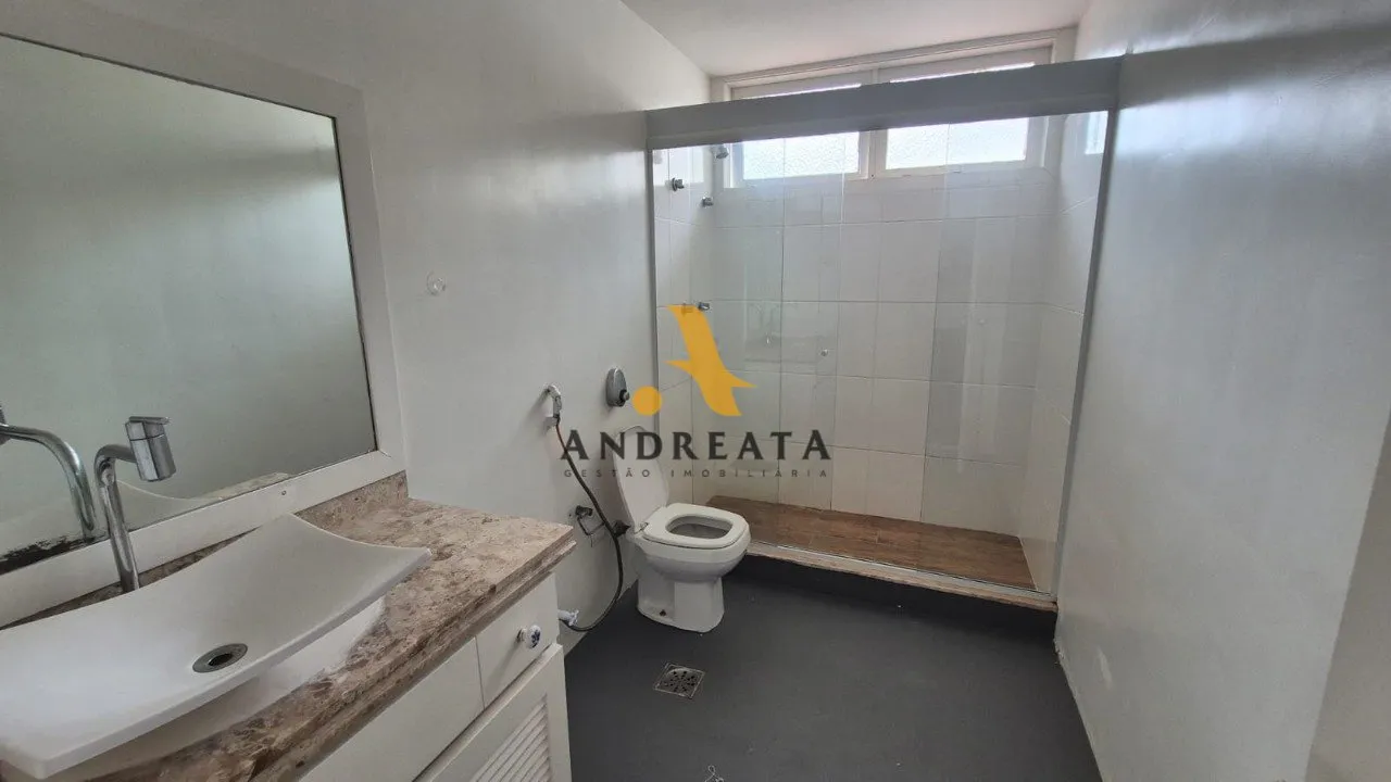 Unfurnished house with 5 bedrooms and 647 m² balcony — photo 39