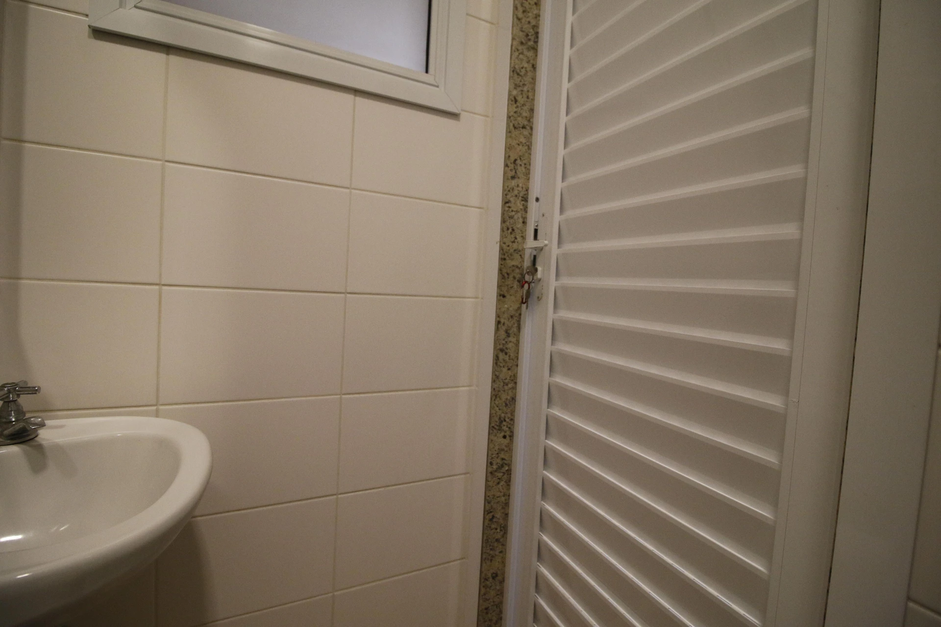Furnished house, 230 m², with a glass-enclosed balcony — photo 63