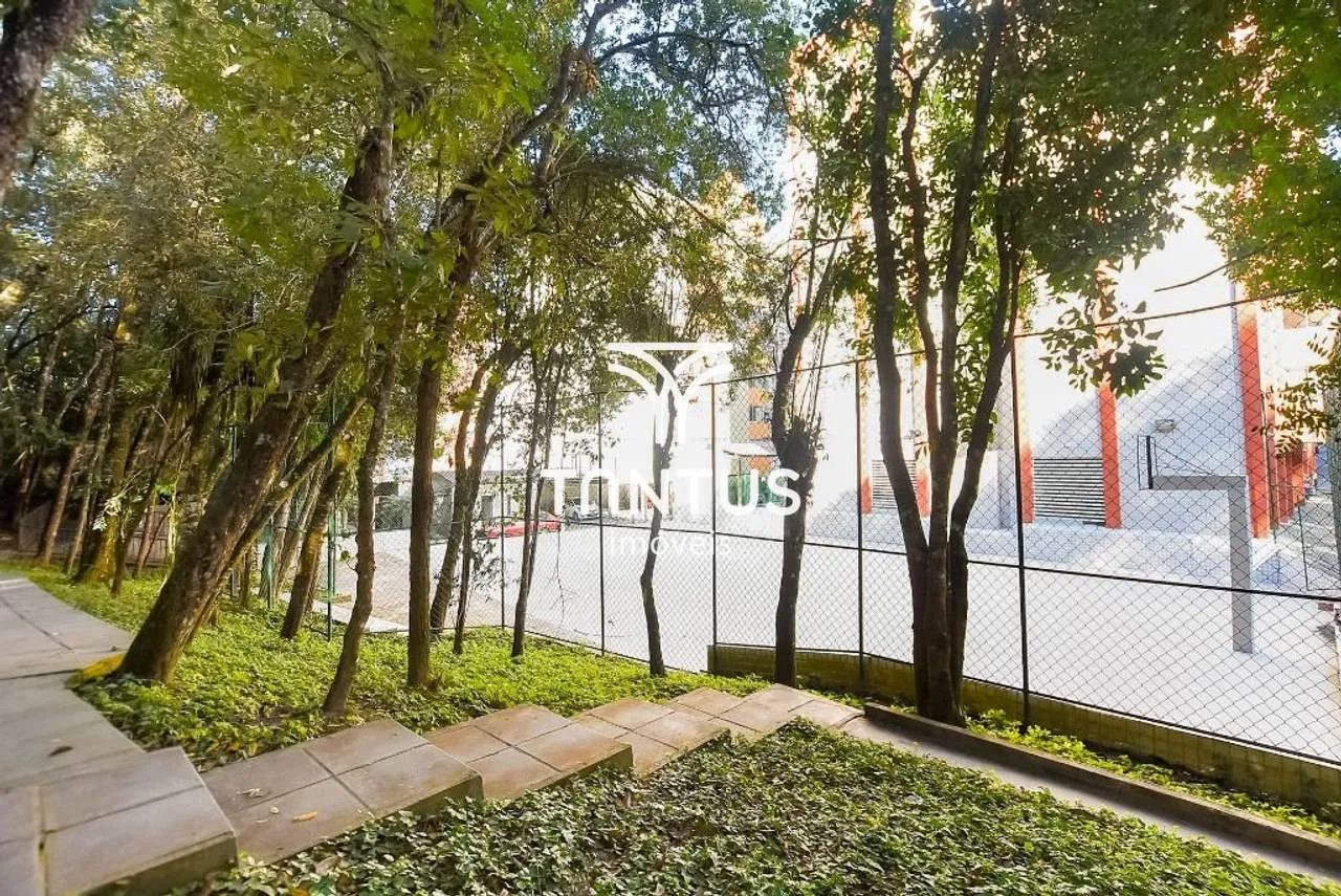 65 m² apartment with a grill on the balcony and a bathtub — photo 50