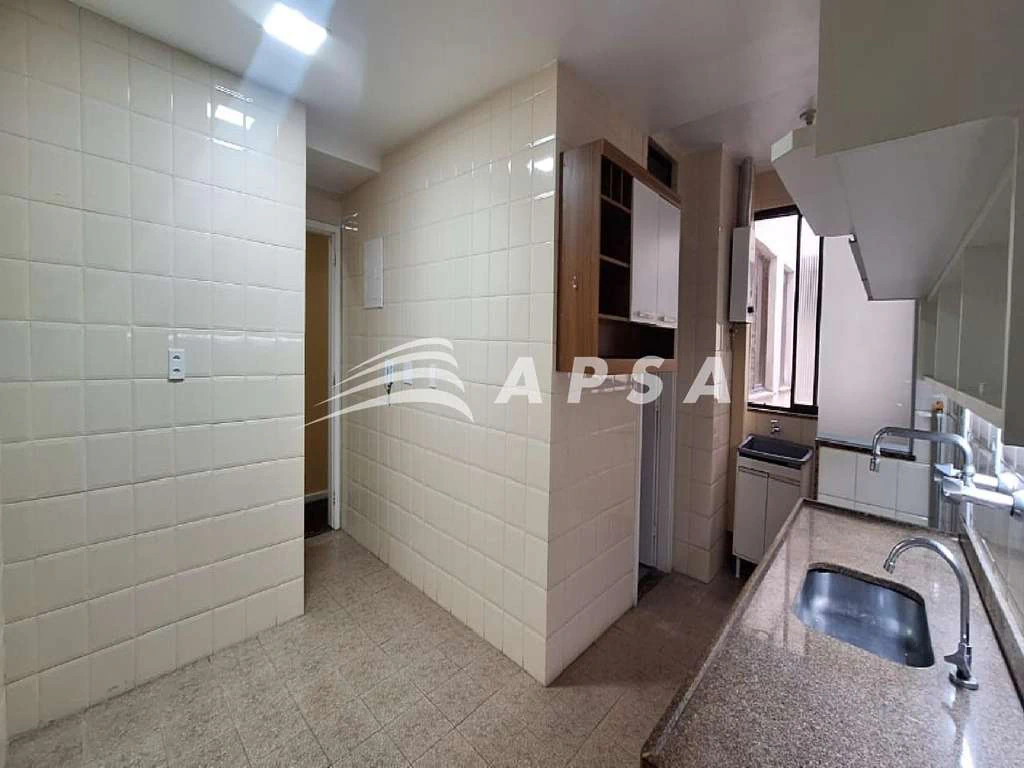 Apartamento de 200 m² com cozinha separada e 4 quartos — photo 18