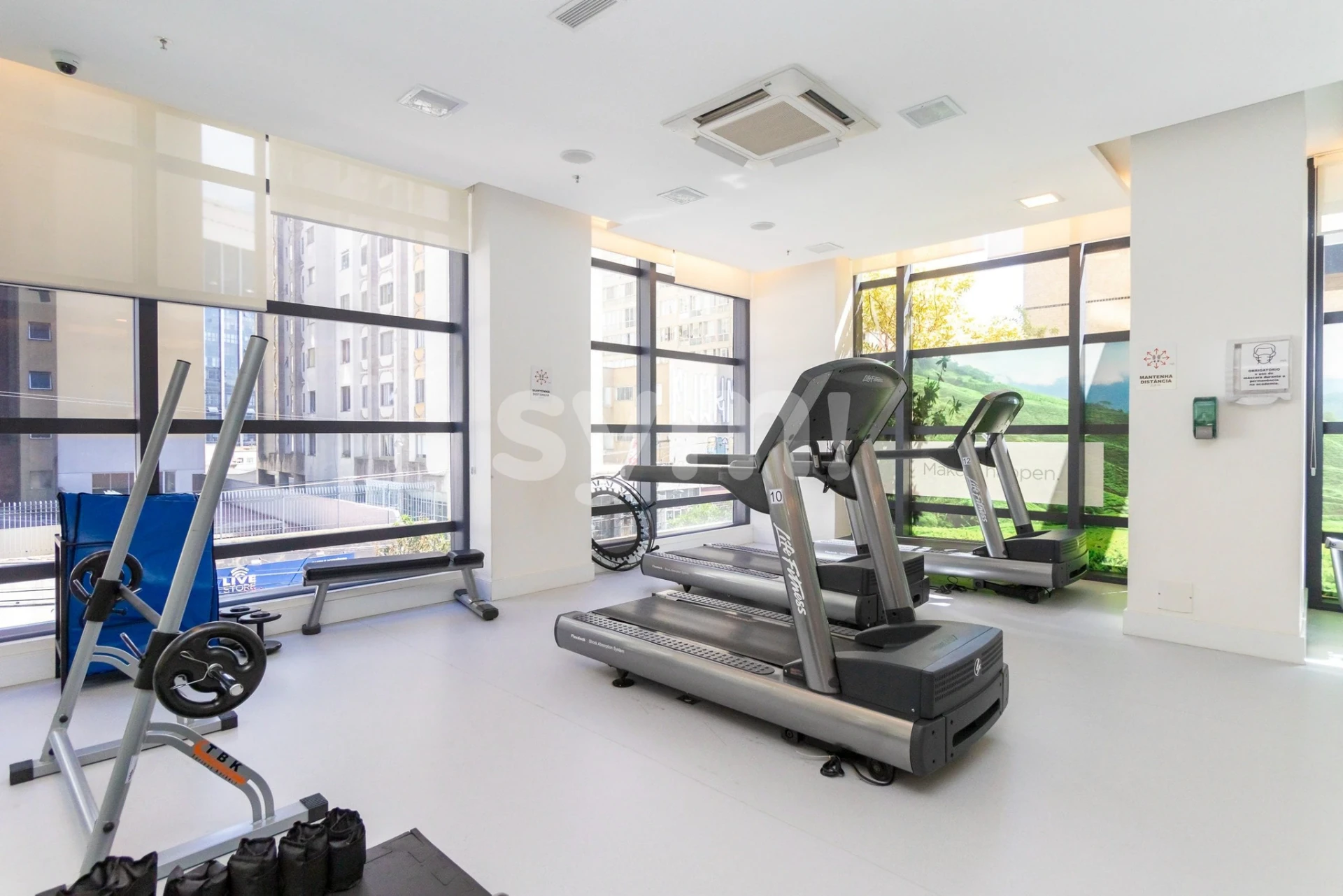 Furnished 1-bedroom apartment with balcony and 55 m² — photo 7