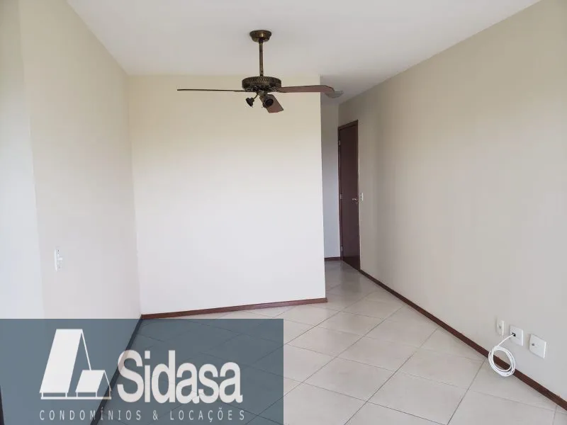Unfurnished 3-bedroom apartment with a closed kitchen — photo 9