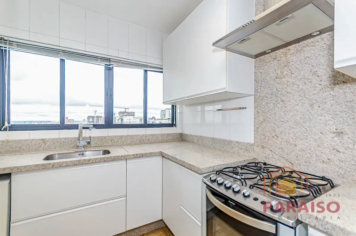 3-bedroom apartment in a building with a gym — photo 8