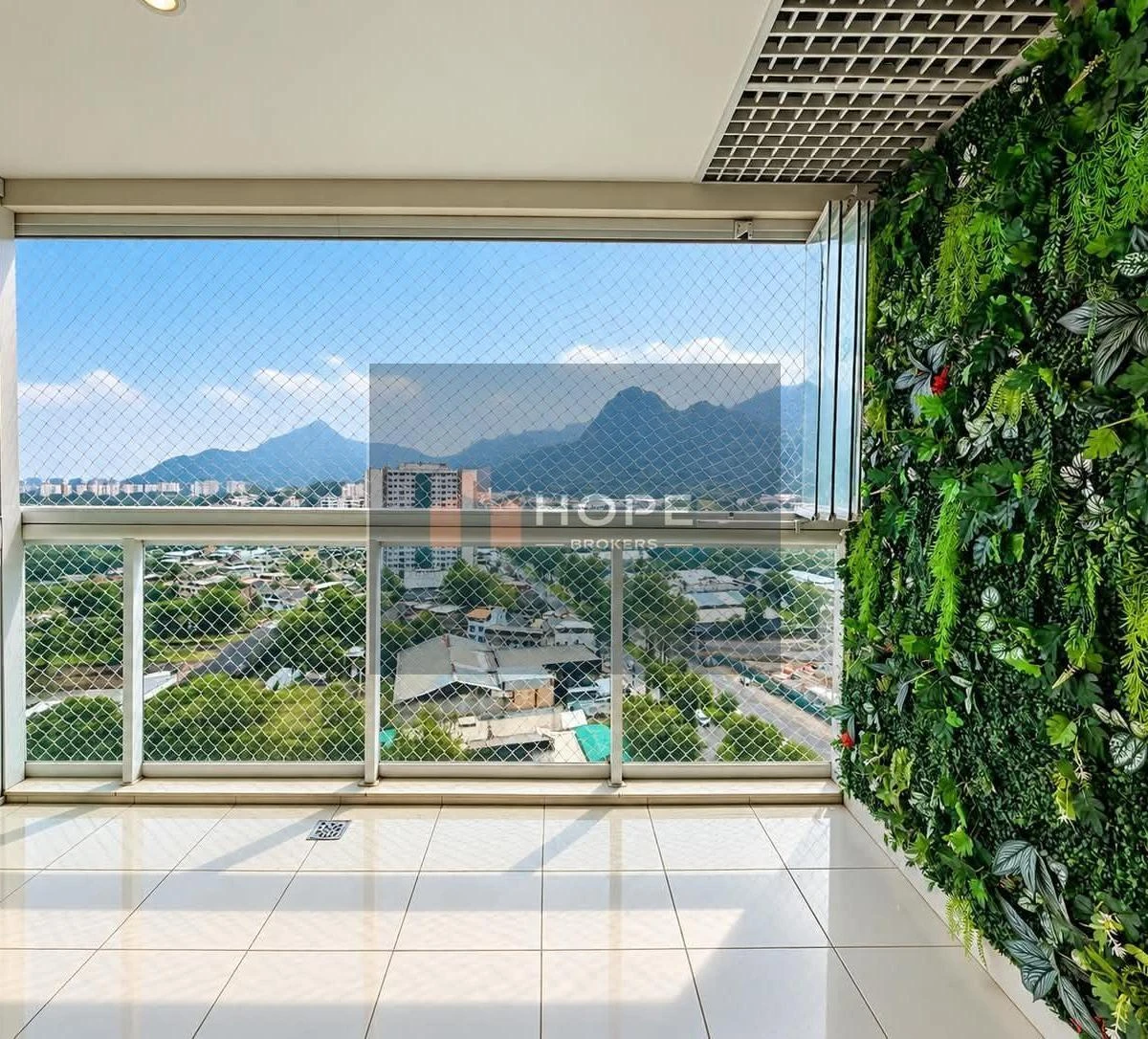 Apartment, 60 m², with a glass-enclosed balcony — photo 20