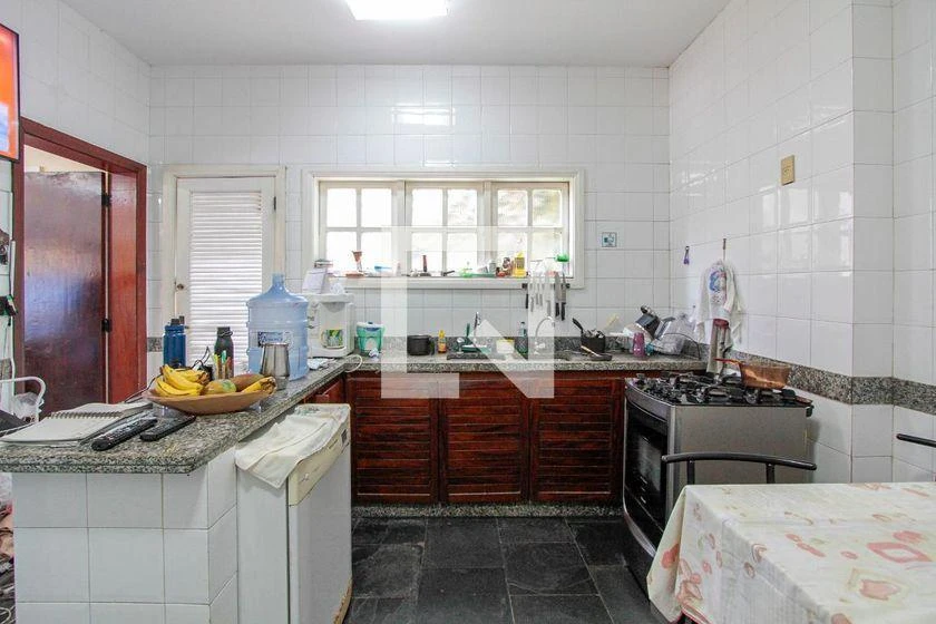 Casa mobiliada de 600 m² com 3 quartos e 3 banheiros — photo 26