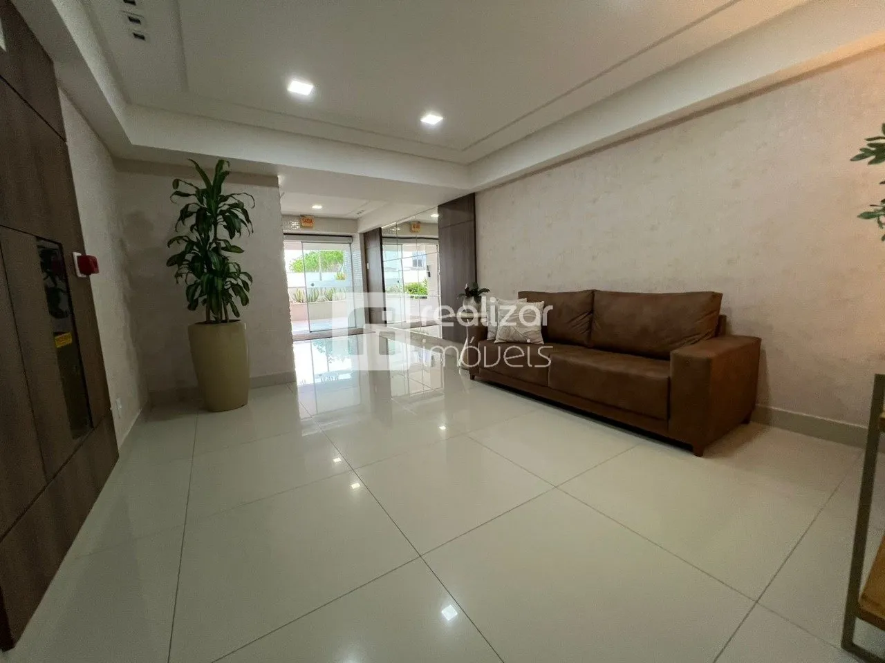 Apartamento amueblado de 3 dormitorios con balcón — photo 25