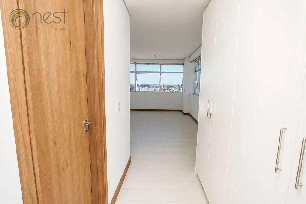 1-bedroom apartment with a washing machine and 65 m² — photo 22