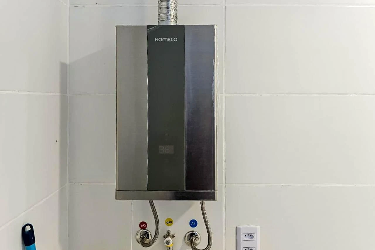 Apartamento de 2 quartos em condomínio com piscina — photo 49