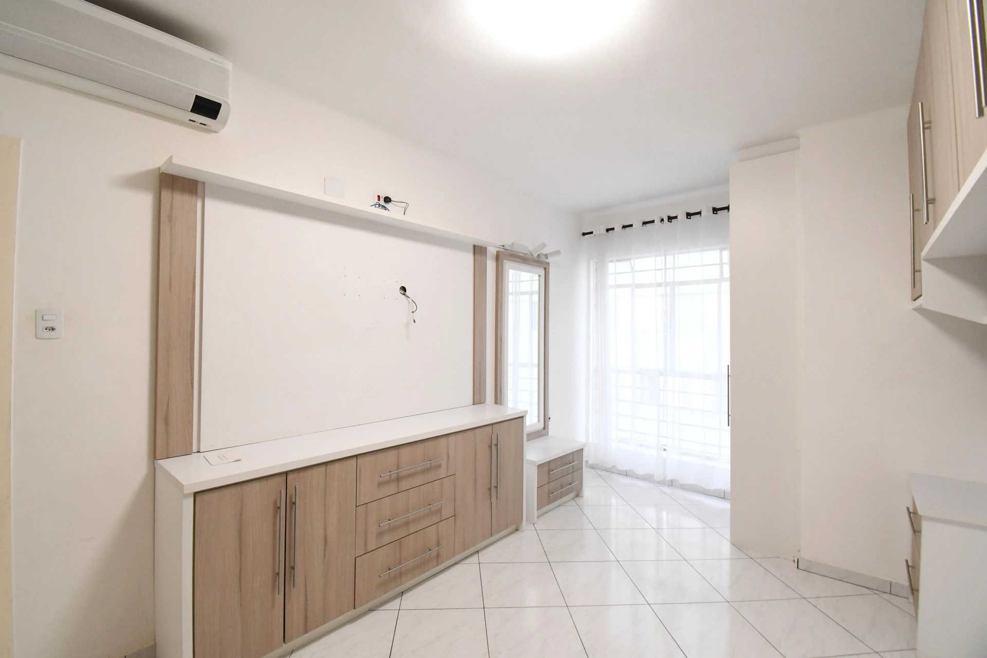 Furnished apartment, 68 m², with a washing machine — photo 16