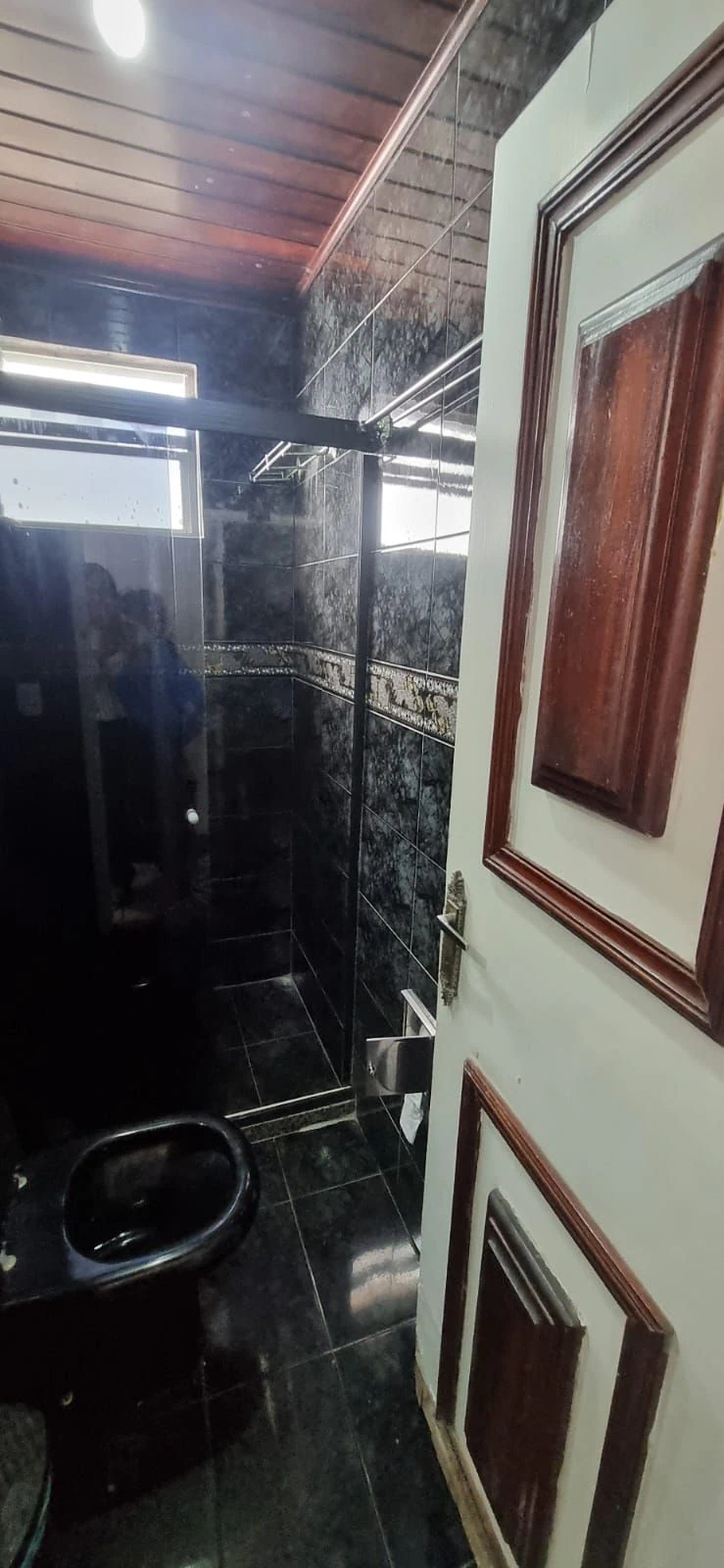 Furnished 2-bedroom apartment with separate kitchen — photo 9