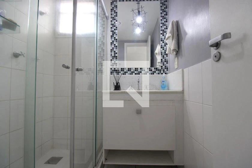 Furnished apartment, 83 m², with a glass-enclosed balcony — photo 28