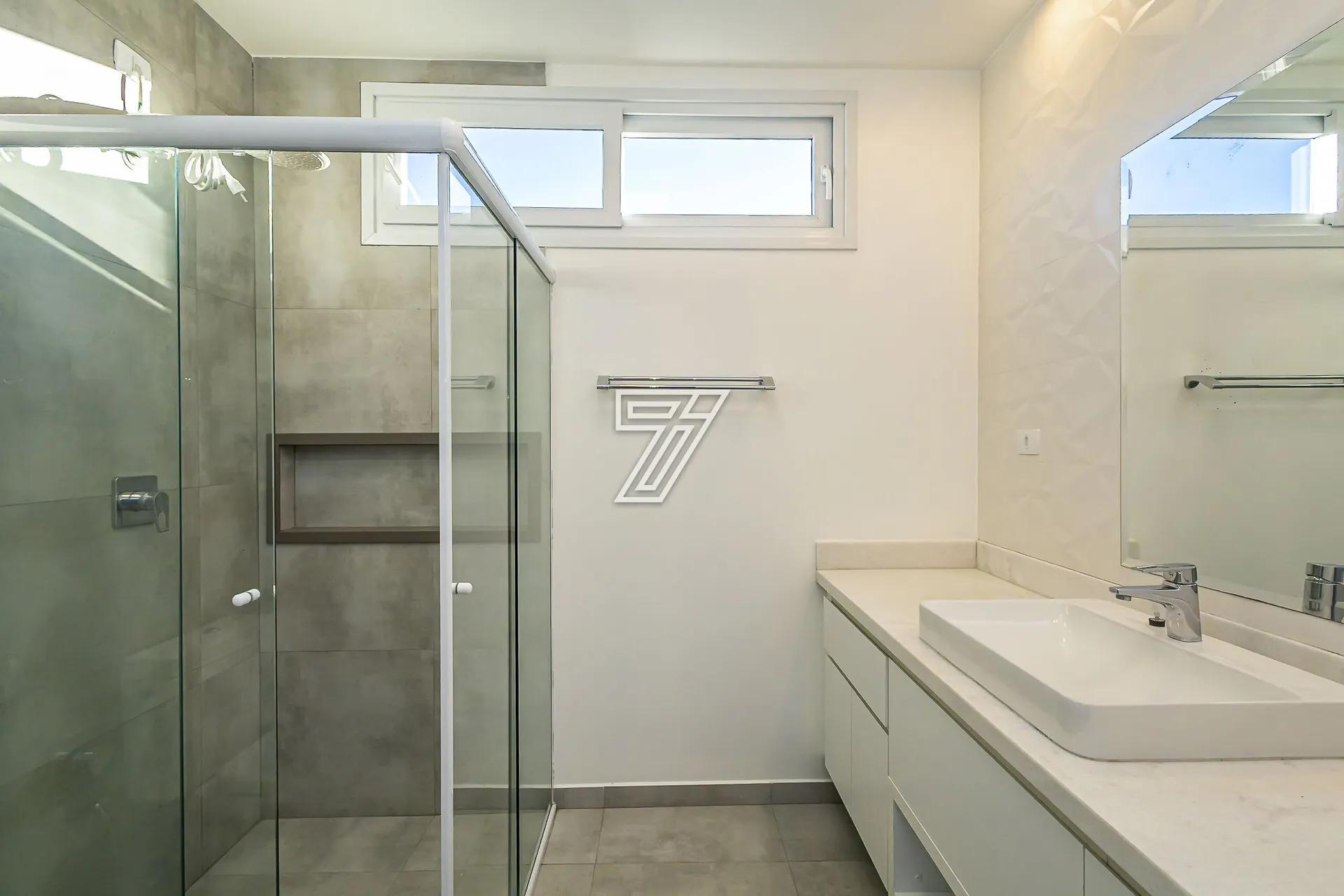Casa para locação com 4 quartos e 3 suítes — photo 47