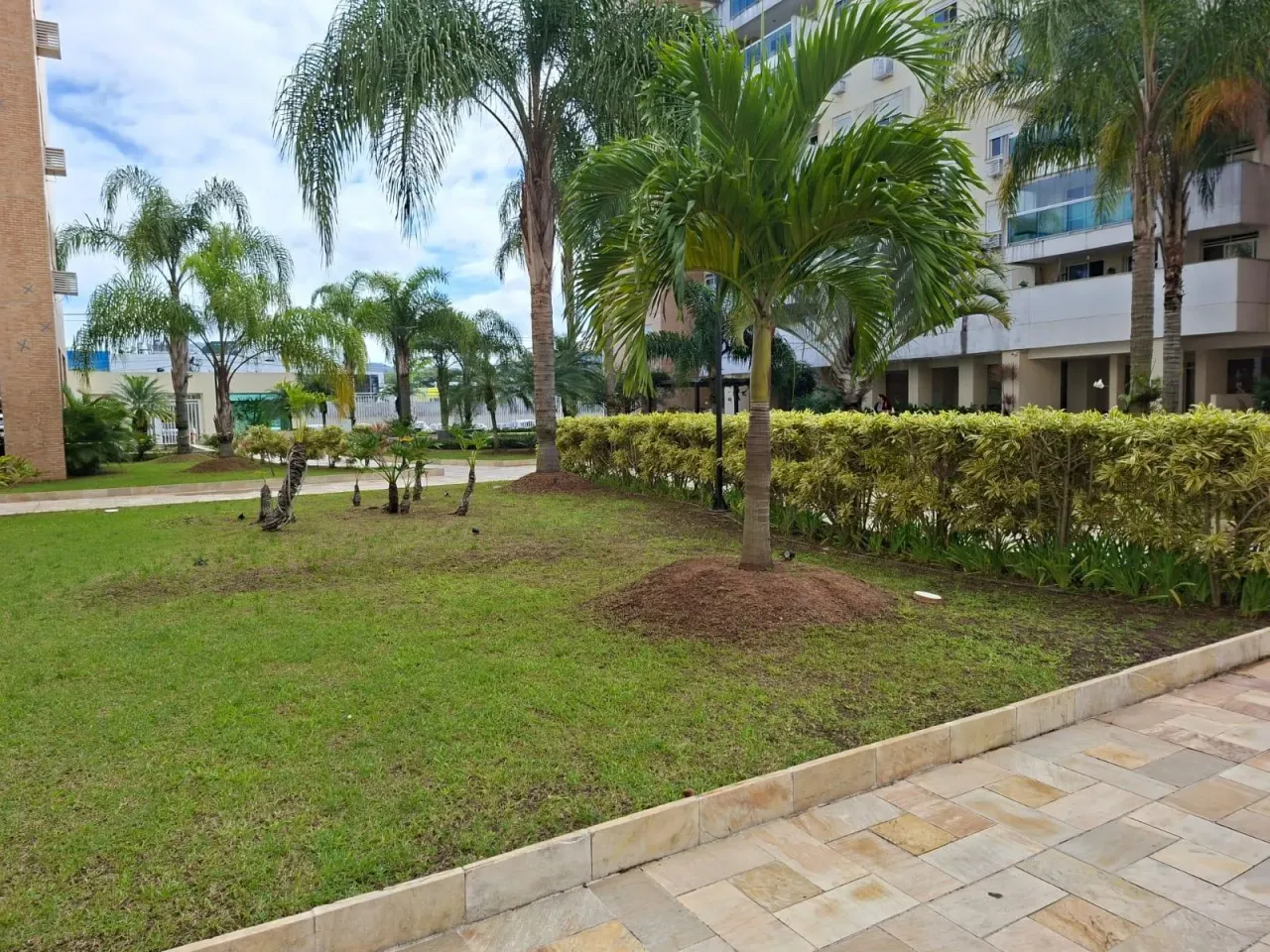 Apartamento sem mobília com 3 quartos e varanda — photo 11