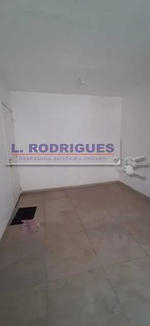 Apartamento de 2 dormitórios com 1 vaga e cozinha compacta — photo 4