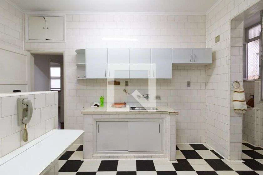 293 m² apartment with 3 bedrooms and private garden — photo 13