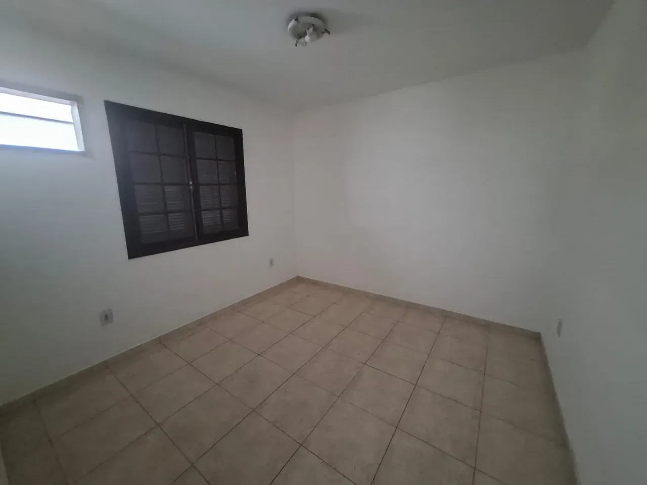 Будинок: 3 спальні, 1 з власною ванною кімнатою, 90 м² — photo 7