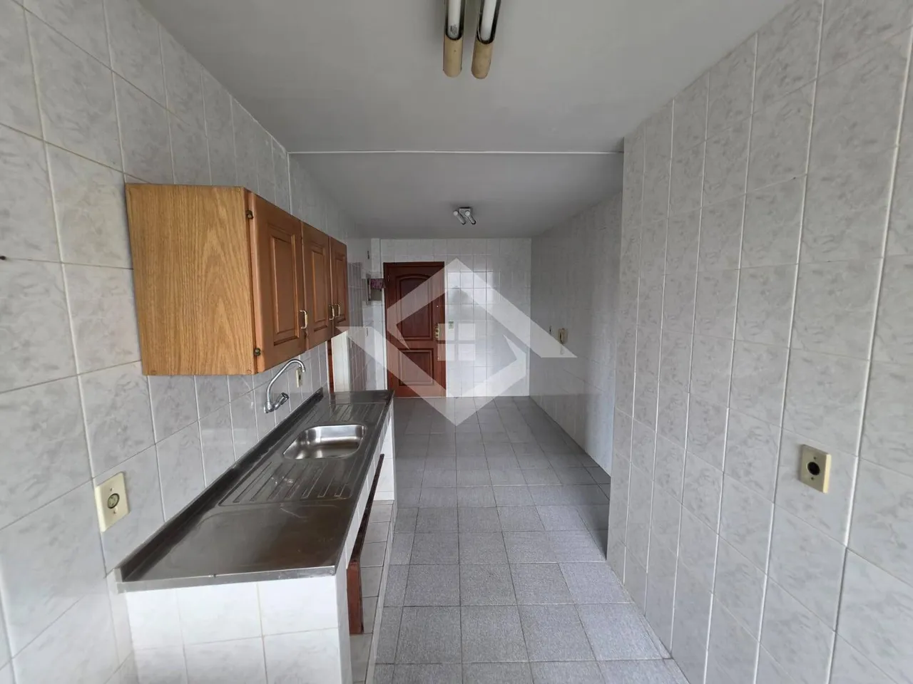 3-bedroom apartment with a closed gas kitchen — photo 2