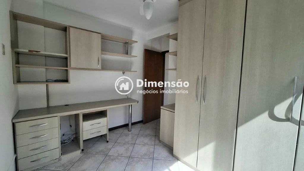 3-bedroom apartment with a home office — photo 4