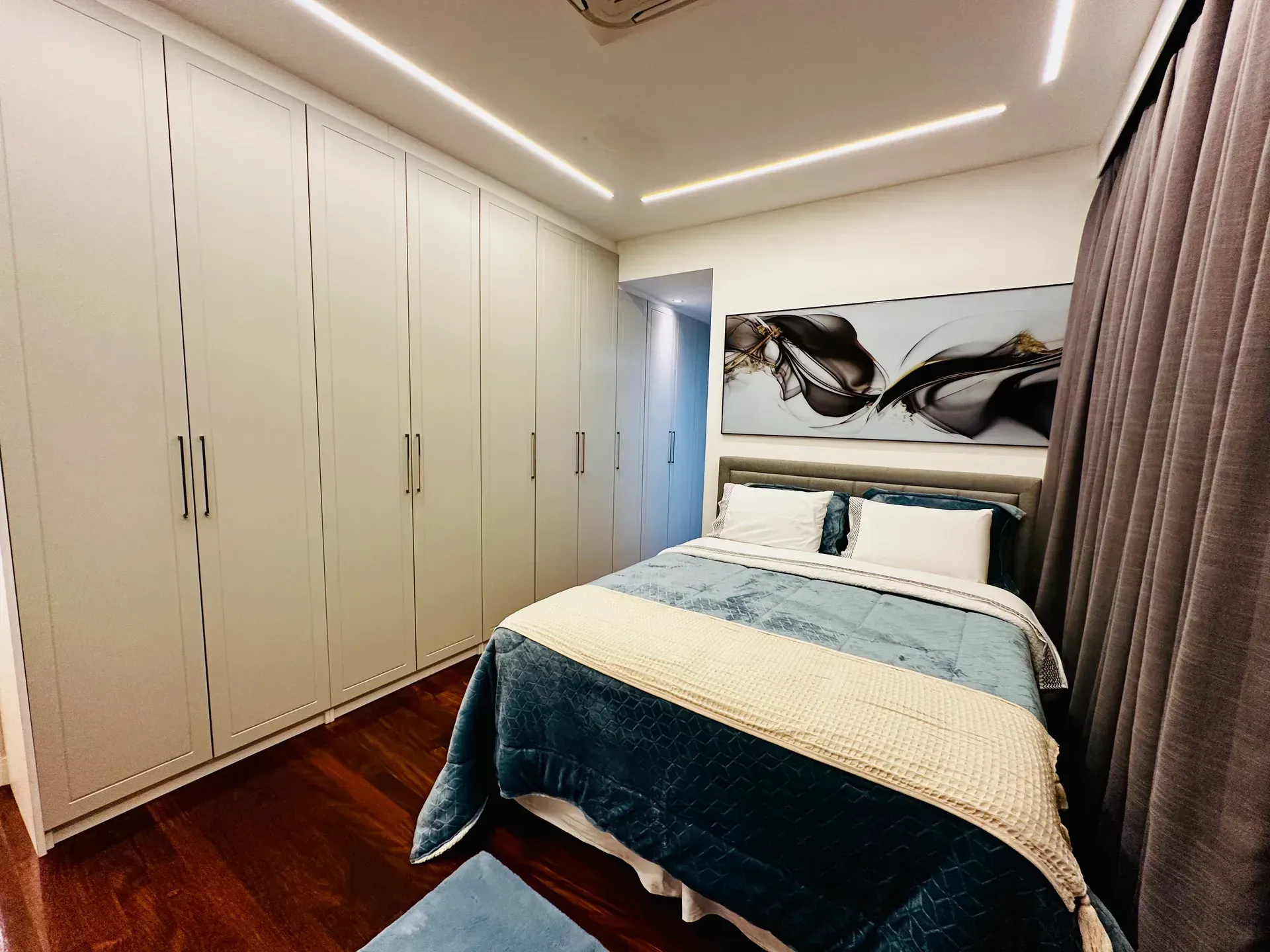 Мебльована дуплекс-квартира з 4 спальнями й 600 м² — photo 32