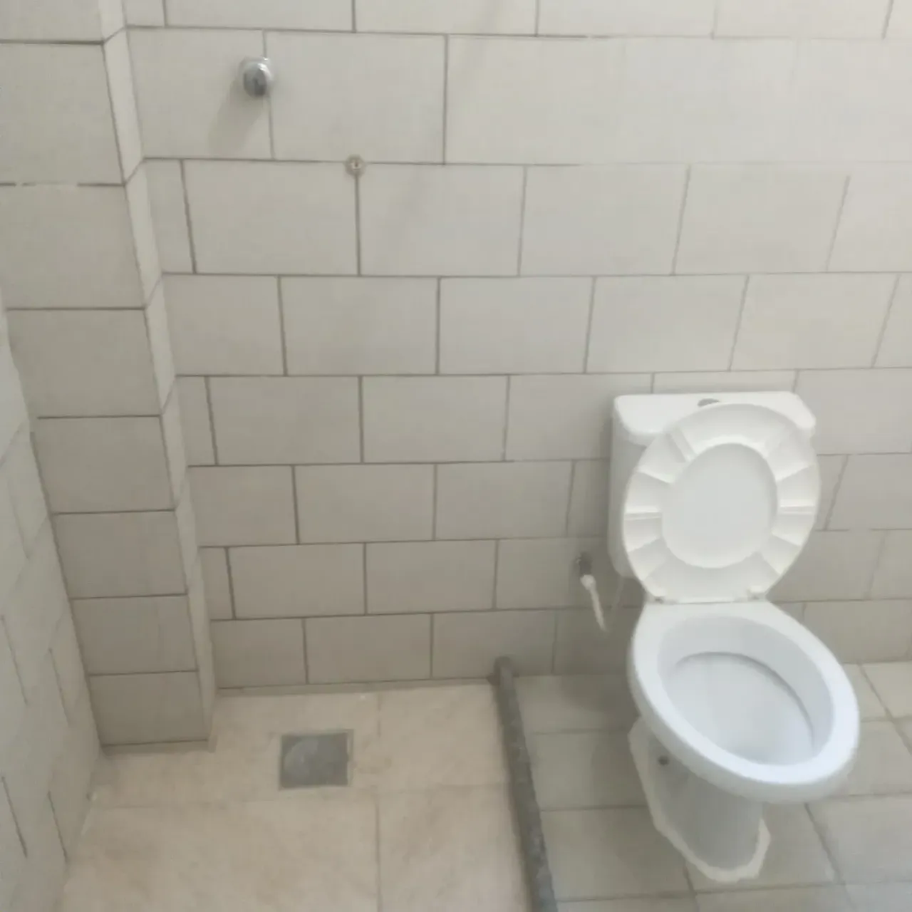 Apartamento com 2 quartos e chuveiro elétrico — photo 4