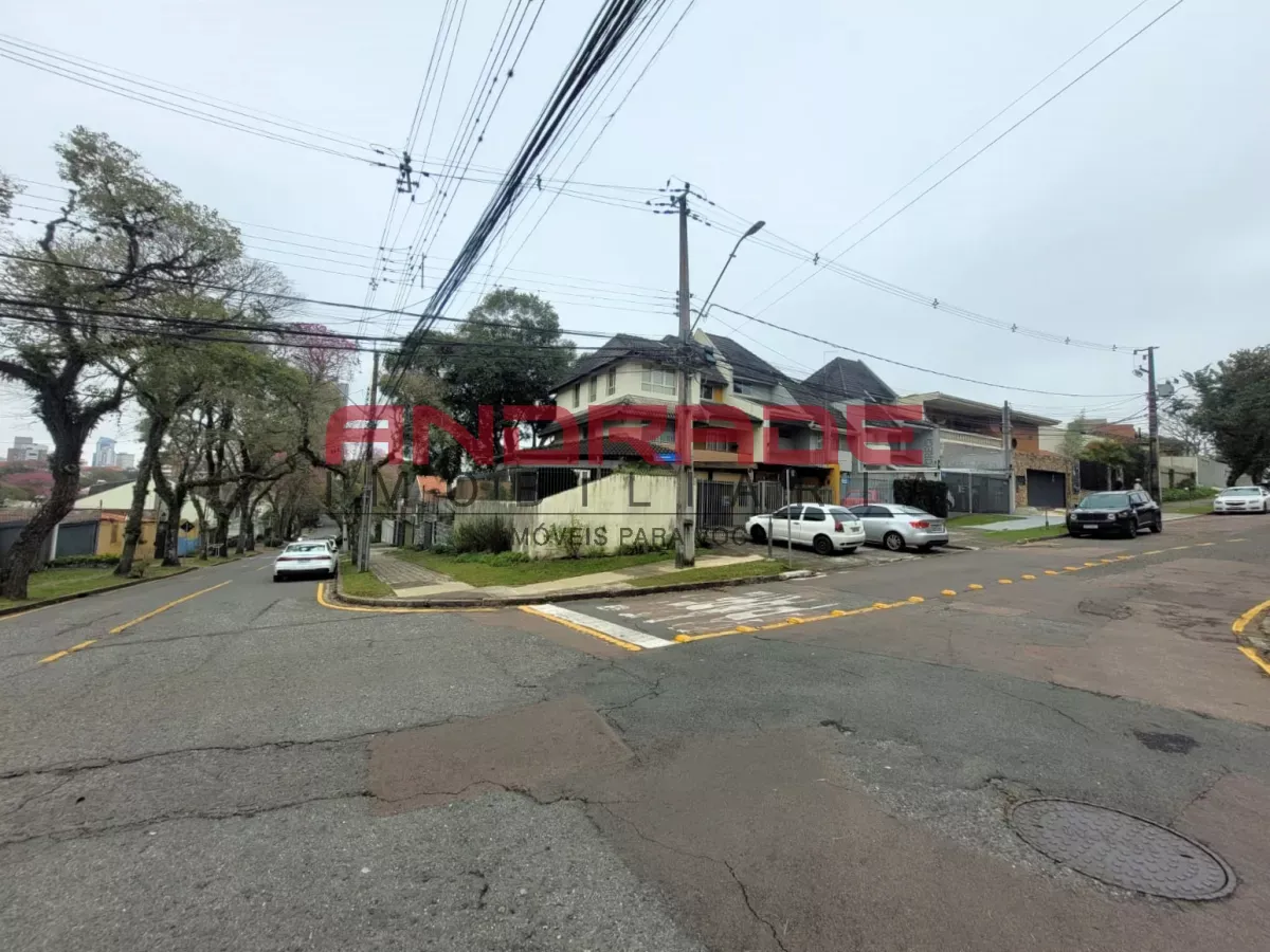 3-bedroom house, 1 with its own bathroom, 200 m², Curitiba — photo 18