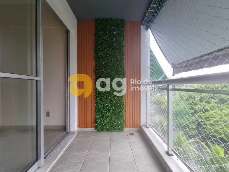 Apartamento com 2 quartos, 2 banheiros e varanda — photo 6